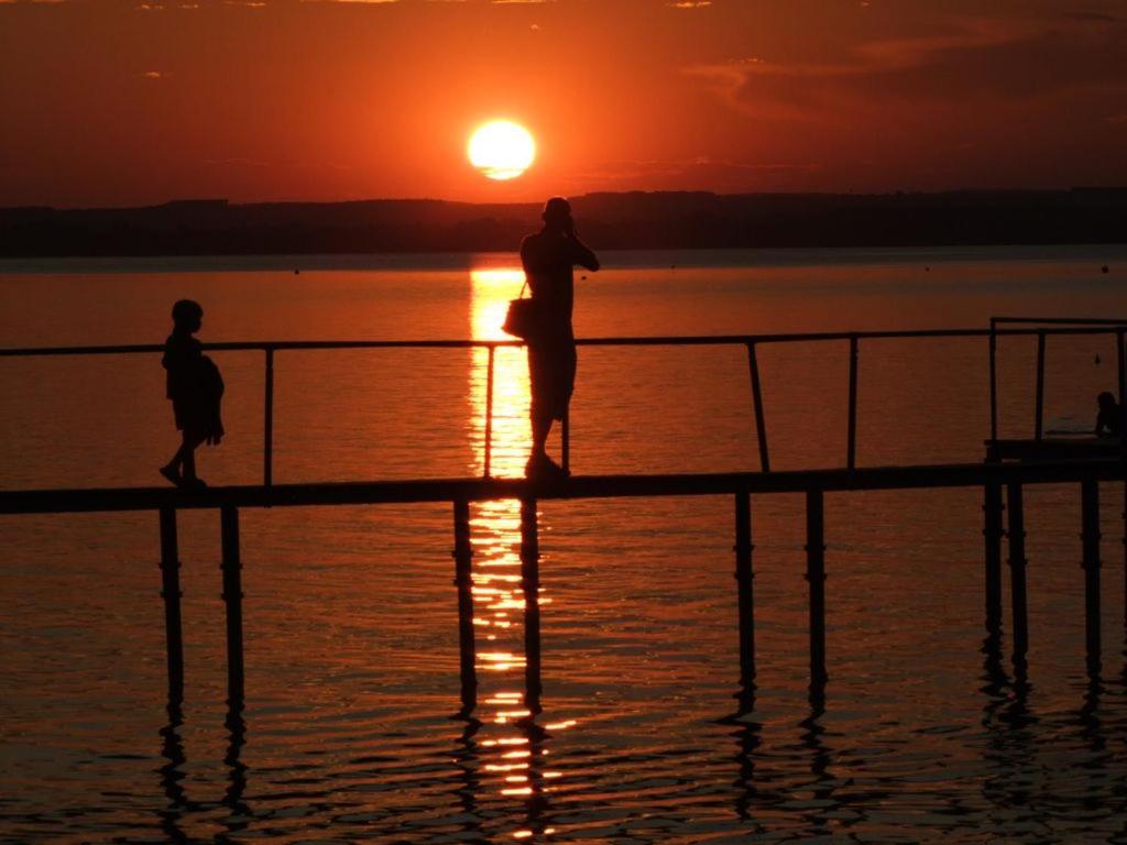 הוילה Balatonberény Beatrix Ueduelohaz מראה חיצוני תמונה